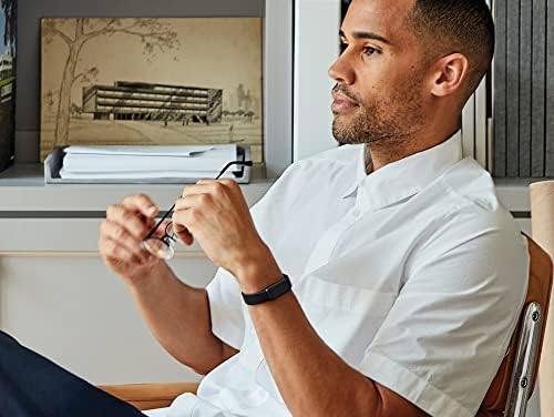 Fitbit Luxe Fitness and Wellness Tracker with Stress Management, Sleep Tracking and 24/7 Heart Rate, Black/Graphite, One Size (S & L Bands Included) (Renewed) - Image 7